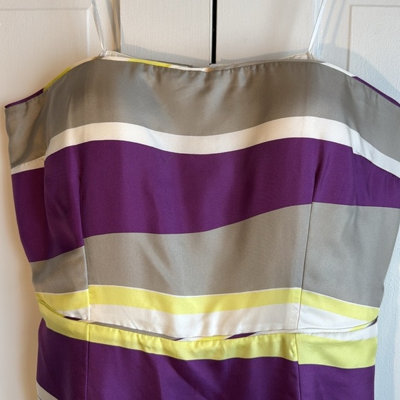 Beautiful Banana Republic Women’s Strapless Silk Dress Size 14 colorful stripes! - Picture 4 of 15